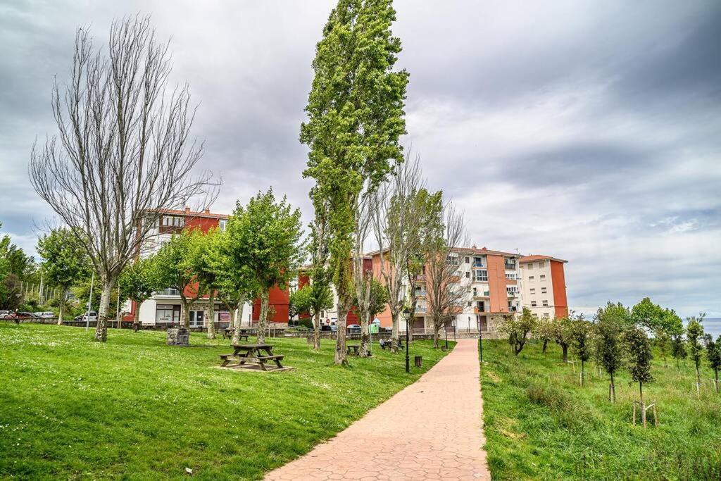 Coqueto Apartamento Junto Al Mar Bermeo Exteriör bild